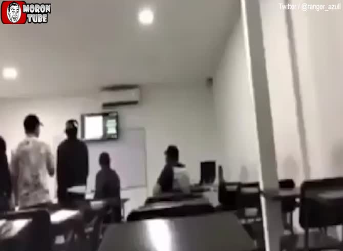Video :Teenager sporting a Swastika is attacked with a live hammer at a Mexican high school